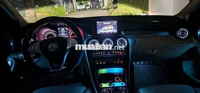 Mercedes-Benz C200 W205 2.0 AT 2017 Nâu