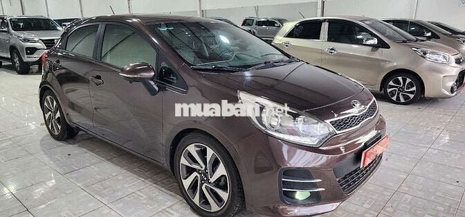 Kia Rio Hatchback 2015 số tự động màu nâu