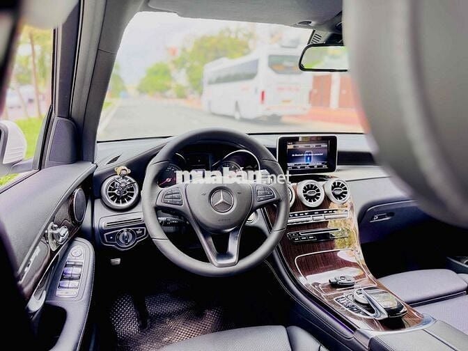 Mercedes GLC200 2018