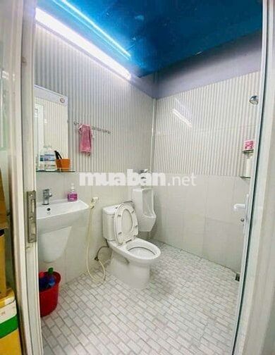 Nhà phố 3 tầng 5m x 20m. Mặt tiền Đường Nhựa Thới An 19A