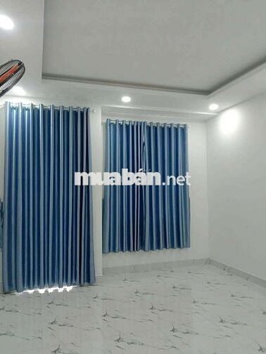 Nhà hướng Tây.mới 100%.gần chợ Bình Thành.trường Ngô Quyền