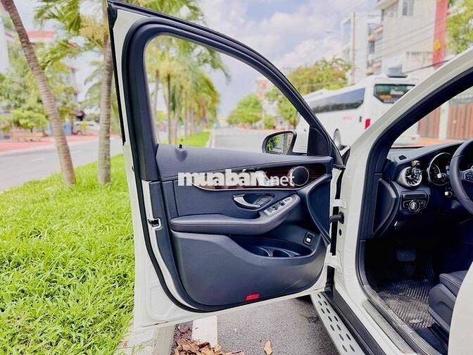 Mercedes GLC200 2018