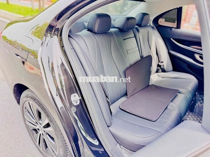 Mercedes E180 UP E300 2021