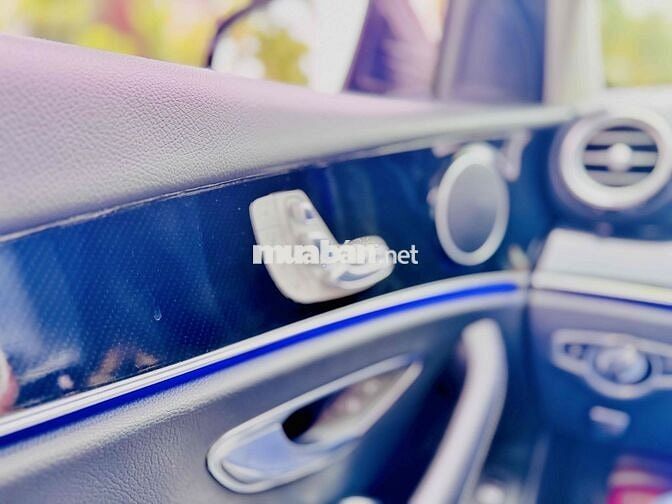 Mercedes E180 UP E300 2021