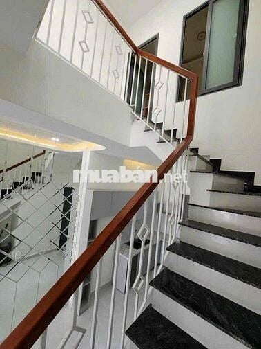 NHÀ MẶT TIỀN TRUNG MỸ TÂY 10 Q12- DT 8TR/THÁNG-44M2-3 TẦNG-4,1 TỶ