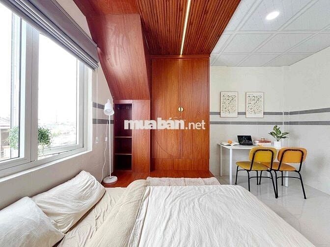 STUDIO BAN CÔNG - RỘNG 50m2 - FULL NỘI THẤT - NGAY ĐẠI HỌC VLU