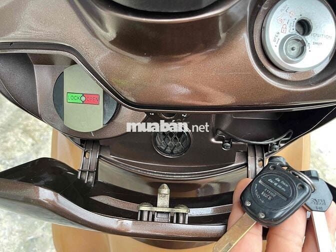 BÁN SHARK 125 hngx sym 2013 zin chính chủ ký liền