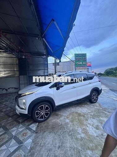 cần bán  xpander cross.