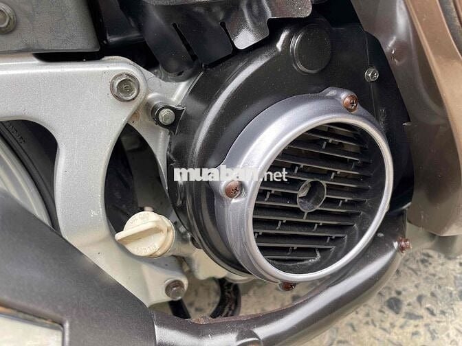 BÁN SHARK 125 hngx sym 2013 zin chính chủ ký liền