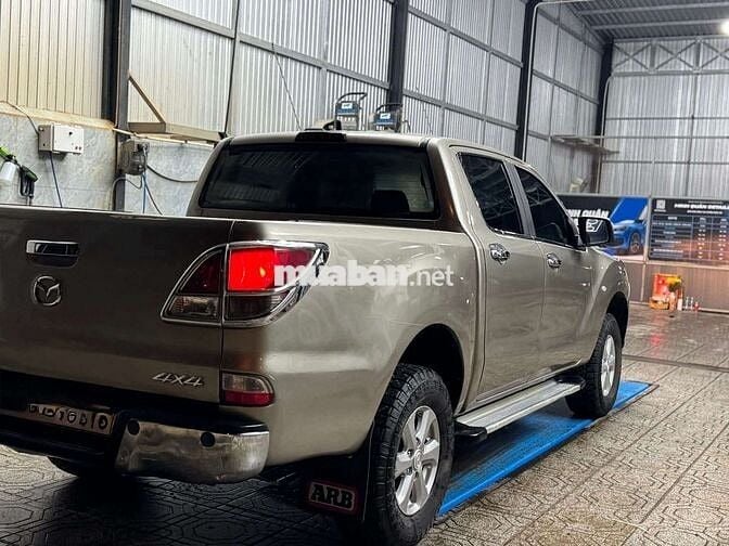 Mazda BT50 2014 2.2  số sàn 2 cầu