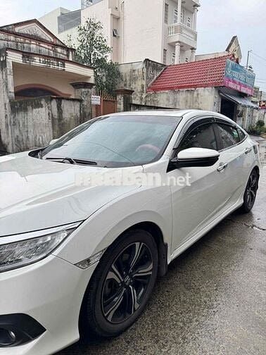 civic L 2017 1 chủ mua từ mới. xe đẹp không lỗi