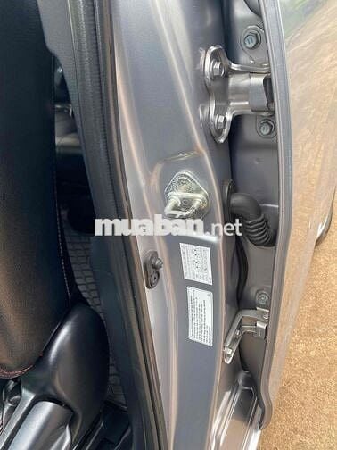 Toyota Innova 2017 2.0E - 93000 km