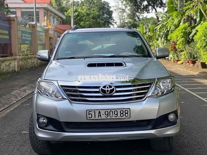 Toyota Fortuner 2014 2.5G 4x2 - 130000 km