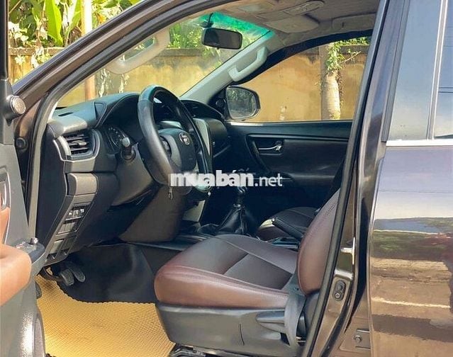 Toyota Fortuner 2017 2.4G 4x2 - 90000 km