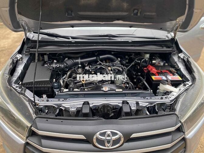 Toyota Innova 2017 2.0E - 93000 km