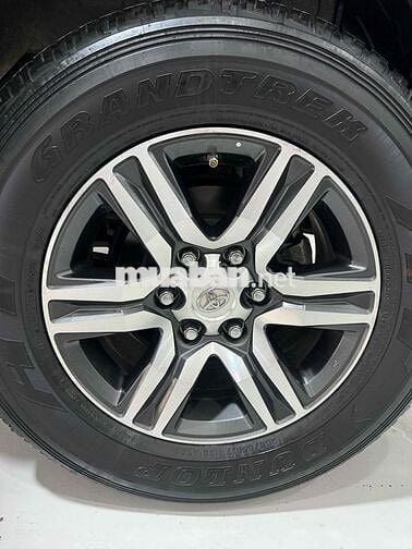 TOYOTA FORTUNER TỰ ĐỘNG 2.7 SX 2020 LƯỚT 19k km