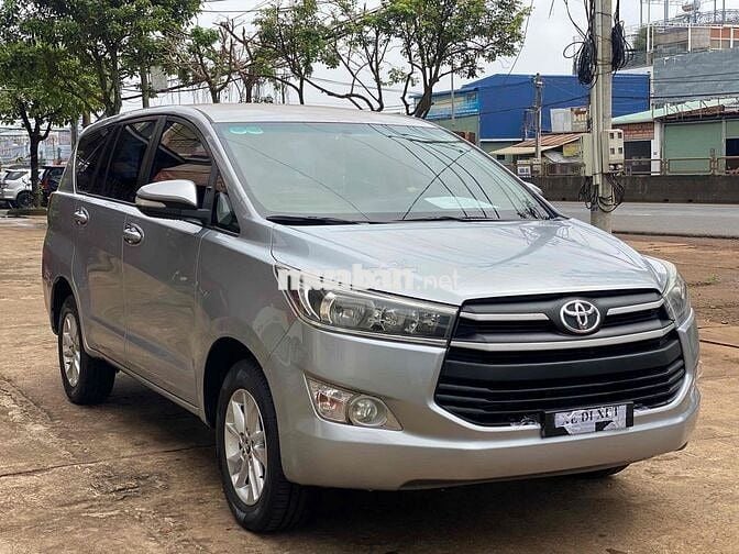 Toyota Innova 2017 2.0E - 93000 km