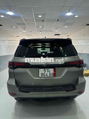 TOYOTA FORTUNER TỰ ĐỘNG 2.7 SX 2020 LƯỚT 19k km