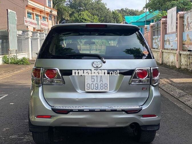 Toyota Fortuner 2014 2.5G 4x2 - 130000 km