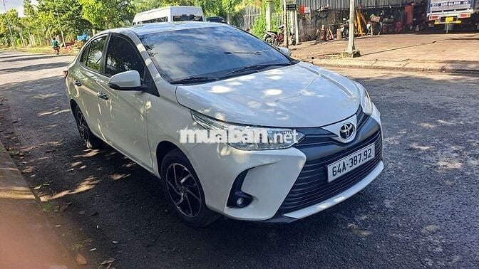 Toyota Vios 1.5 MT 2022 số sàn màu trắng