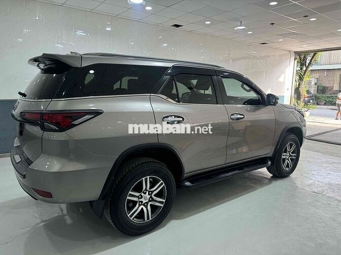 TOYOTA FORTUNER TỰ ĐỘNG 2.7 SX 2020 LƯỚT 19k km