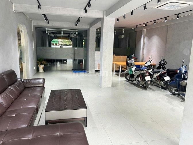 CHO THUÊ MẶT BẰNG TẠI ĐƯỜNG CÁCH MẠNG THÁNG 8 QUẬN TÂN BÌNH