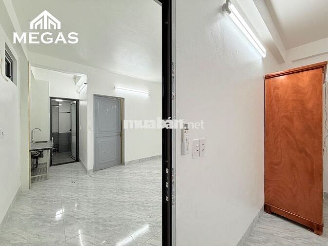 CHO THUÊ CẲN HỘ 1N1K 50M2 BAN CÔNG MAÝ GIẶT RIÊNG NGAY NGOẠI GIAO ĐOÀN
