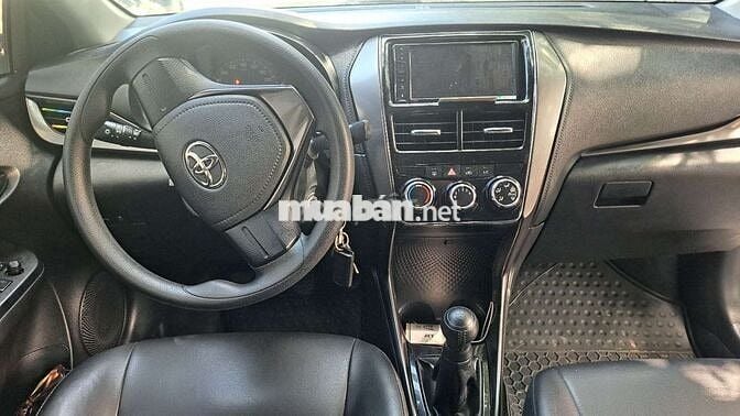 Toyota Vios 1.5 MT 2022 số sàn màu trắng