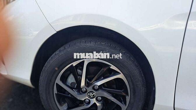 Toyota Vios 1.5 MT 2022 số sàn màu trắng