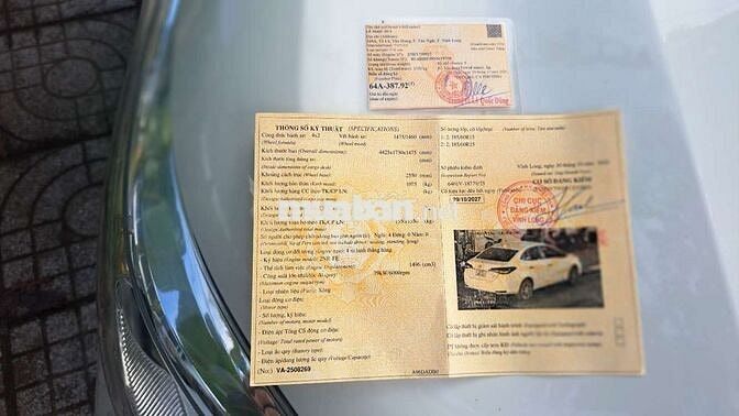 Toyota Vios 1.5 MT 2022 số sàn màu trắng