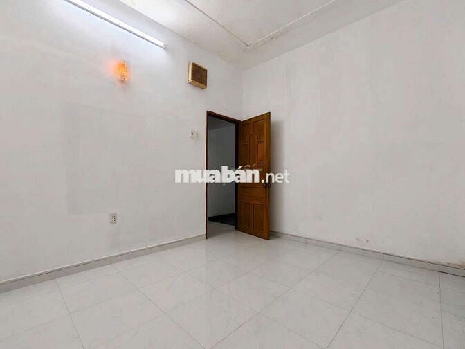 Mình bán nhà đẹp hẻm xe hơi Lê Văn Sỹ