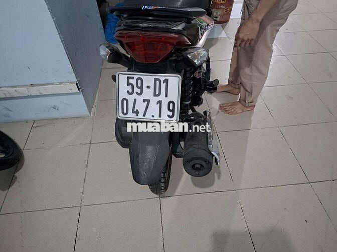 Cần bán xe novo 4