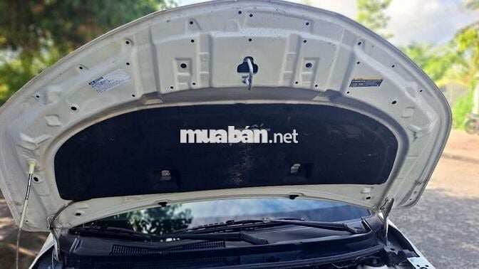 Toyota Vios 1.5 MT 2022 số sàn màu trắng