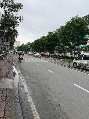 Bán nhà 3MT Lý Thường Kiệt, P14, Q10. DT 4.5 x 18.2m, 4 tầng lầu