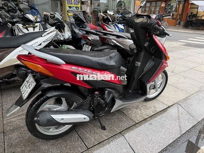 cần tiền bán gấp xe chính chủ biển số thành phố