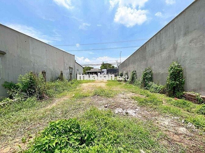 Bán đất mặt tiền kinh doanh sầm uất sát QL13