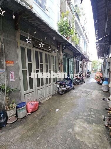 NHÀ 1 TRỆT 2 LẦU ĐƯỜNG LÊ VĂN KHƯƠNG,PHƯỜNG HIỆP THÀNH,Q12.3 PHÒNG NGỦ