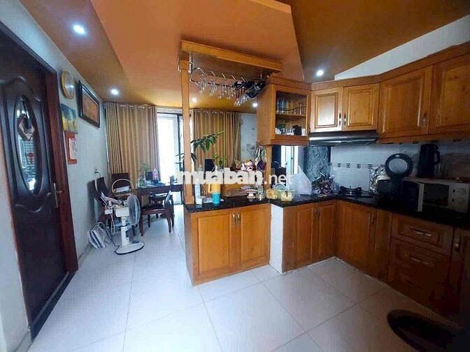 Cho Thuê Phòng Trong Nhà Nguyên Căn Trung Tâm Bình Thạnh , Sát Quận 1