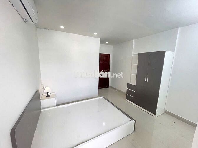 (HÌNH THẬT-GIÁ THẬT) PHÒNG ĐẸP TÁCH BẾP CÓ BAN CÔNG - Đ.PHẠM VĂN CHIÊU