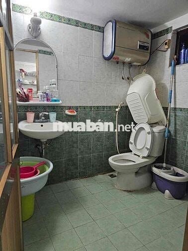 HƠN 3 TỶ SỞ HỮU HÀNG HIẾM TT NGỌC LÂM 100M², TẦNG 2, Ô TÔ QUA NHÀ