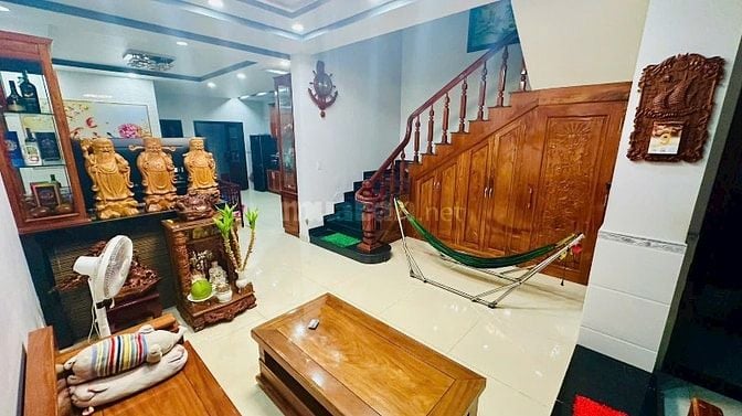 Bán biệt thự cao cấp, 6x20m, 3.5 tấm, KDC Cao Lỗ P4 Q8 