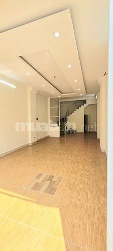 Cho thuê nhà mặt phố Văn Trì, bắc Từ Liêm, DT 50m2 x 5 tầng xây mới