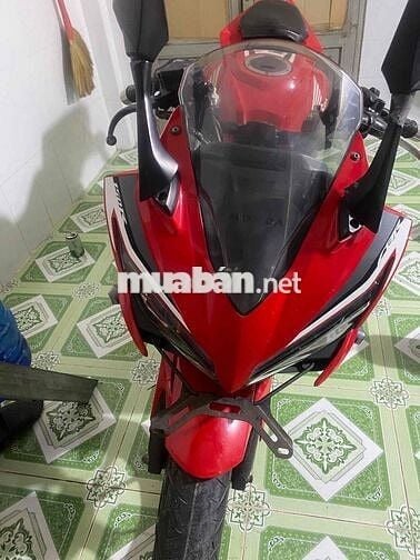 ae nào cân liên hê e