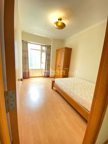 Chính chủ cho thuê Căn hộ 3 phòng ngủ, Sàigon pearl , Topaz 1- căn 907