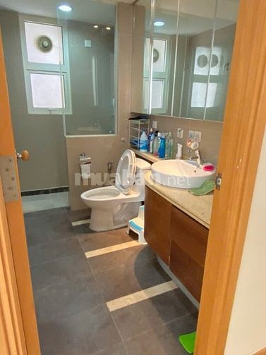 Chính chủ cho thuê Căn hộ 3 phòng ngủ, Sàigon pearl , Topaz 1- căn 907