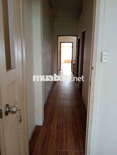 Giá 3x Triệu - VỈA HÈ RỘNG - Nhà 815 Lê Hồng Phong, Quận 10; 4TẦNG