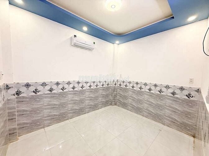 GẤP BÁN DIỆN TÍCH KHỦNG CHỈ 50tr/M² TÔ NGOC VÂN QUẬN 12 DT 97M² 4.2×23