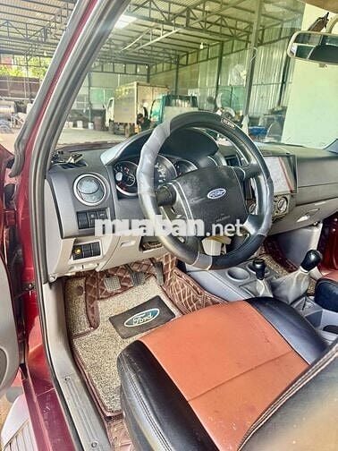 Ford ranger 2 cầu số sàn bản đủ XLT