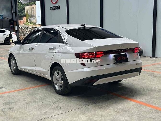 Hyundai Accent 2024 AT