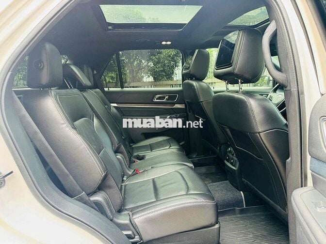 Ford Explorer 2.3L Ecoboost Nhập Khẩu USA